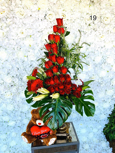 Florist «Floreria La Orquidea», reviews and photos, 510 S 1st St, Yakima, WA 98901, USA