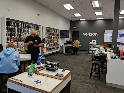 Cell Phone Store «Verizon Wireless Retailer, Wireless Depot», reviews and photos, 16-31 NJ-208, Fair Lawn, NJ 07410, USA