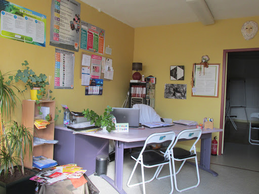 Auto-École Attitude à Mézériat, Ain