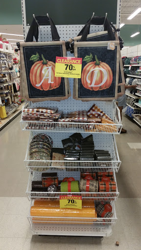 Fabric Store «Jo-Ann Fabrics and Crafts», reviews and photos, 3562 E Colonial Dr, Orlando, FL 32803, USA