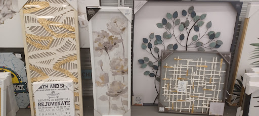 Clothing Store «Ross Dress for Less», reviews and photos, 1101 5th Ave, Hammond, IN 46320, USA