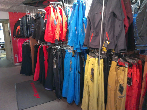 Ski Shop «Land Park Ski & Sports», reviews and photos, 4207 Freeport Blvd, Sacramento, CA 95822, USA