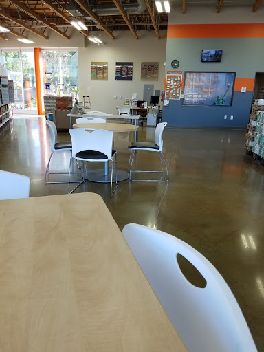 Paint Store «Dunn-Edwards Paints - Long Beach», reviews and photos, 2533 N Lakewood Blvd, Long Beach, CA 90815, USA