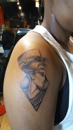 Tattoo Shop «TATTOO UNION», reviews and photos, 2601 S Halsted St, Chicago, IL 60608, USA