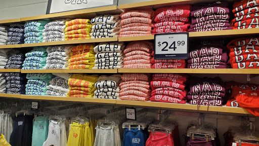 Clothing Store «Gap Outlet», reviews and photos, 13000 Folsom Blvd #1320, Folsom, CA 95630, USA