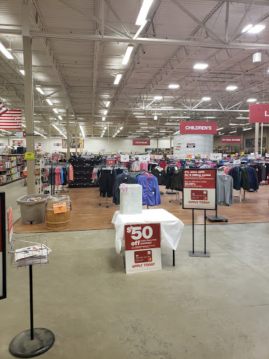 Sporting Goods Store «Big R Store of Marion», reviews and photos, 1401 W 26th St, Marion, IN 46953, USA