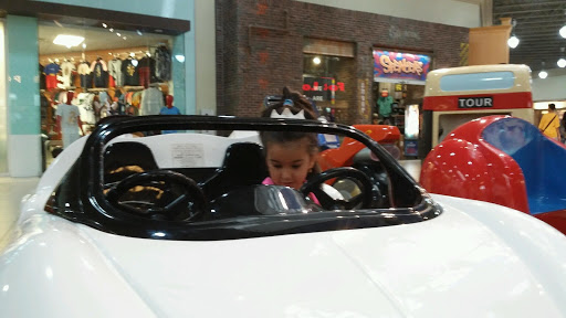 Shopping Mall «Coral Square», reviews and photos, 9469 W Atlantic Blvd, Coral Springs, FL 33071, USA