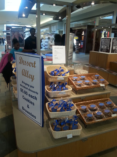 Shopping Mall «Summit Mall», reviews and photos, 3265 W Market St, Fairlawn, OH 44333, USA