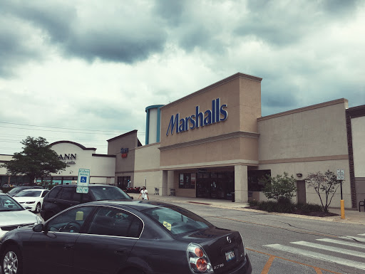 Marshalls, 8249 W Golf Rd, Niles, IL 60714, USA, 