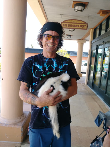 Pet Supply Store «Pet Supermarket South Pasadena», reviews and photos, 6892 Gulfport Blvd S #1000, South Pasadena, FL 33707, USA