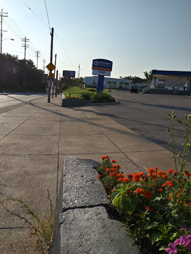 Self-Storage Facility «Morningstar Storage», reviews and photos, 646 W Hill St, Louisville, KY 40208, USA