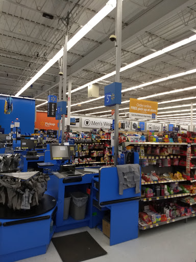 Discount Store «Walmart», reviews and photos, 900 Boston Post Rd, Guilford, CT 06437, USA