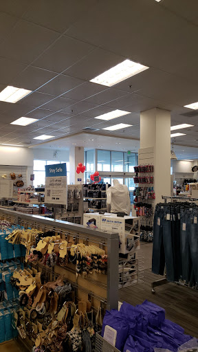 Department Store «Nordstrom Rack Marina Pacifica Mall», reviews and photos, 6274 Pacific Coast Hwy, Long Beach, CA 90803, USA