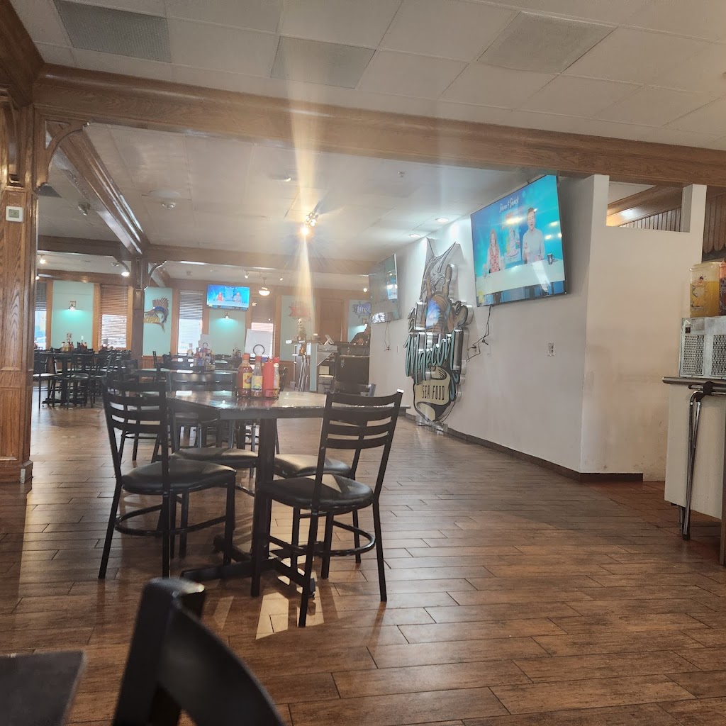 Mariscos el Malecon Bar and Grill 76180