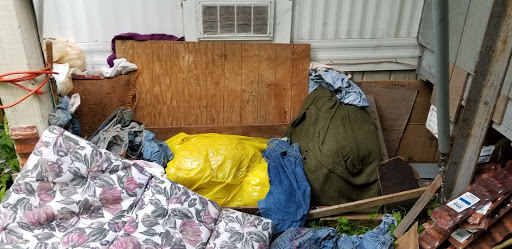 Thrift Store «Helping Hands Thrift Store Bothell», reviews and photos, 19213 Bothell Everett Hwy, Bothell, WA 98012, USA