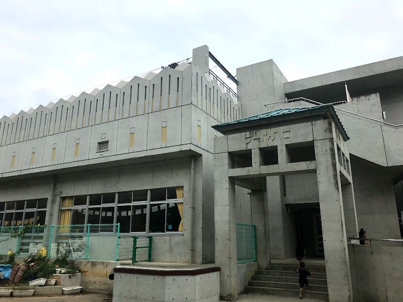 浦添市立当山小学校