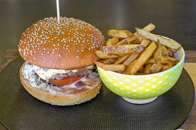 Le burger Bar Mezzavia à Ajaccio
