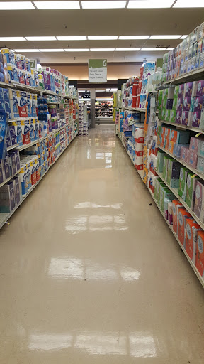 Grocery Store «Jewel-Osco», reviews and photos, 1660 Larkin Ave, Elgin, IL 60120, USA