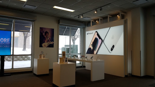 Cell Phone Store «AT&T», reviews and photos, 590 Prairie Center Dr, Eden Prairie, MN 55344, USA