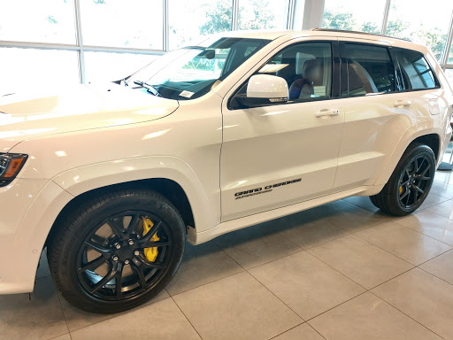 Car Dealer «Joey Accardi Chrysler, Dodge, Jeep, Ram», reviews and photos, 909 S Federal Hwy, Pompano Beach, FL 33062, USA
