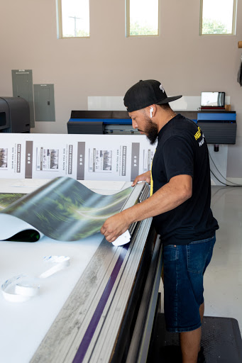 Commercial Printer «Hawkeye Printing & Graphics Inc.», reviews and photos, 2474 Manana Dr #109, Dallas, TX 75220, USA