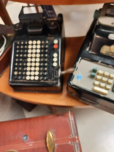 Donations Center «Goodwill», reviews and photos, 714 34th St, Lubbock, TX 79404, USA