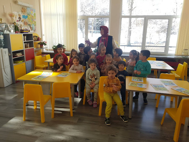 Отзиви за ДГ 8 „Проф. д-р Елка Петрова“ (с яслени групи) в София - Детска градина