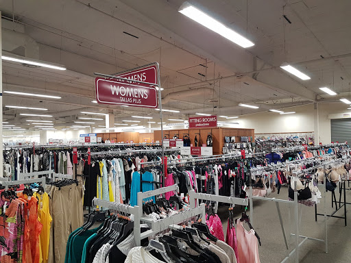 Clothing Store «Burlington Coat Factory», reviews and photos, 13550 Whittier Blvd, Whittier, CA 90605, USA