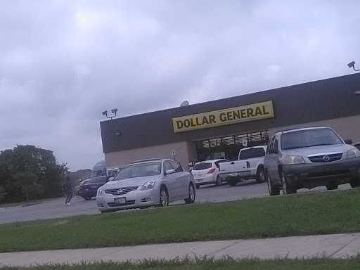 Discount Store «Dollar General», reviews and photos, 2121 S Santa Fe Ave, Moore, OK 73170, USA