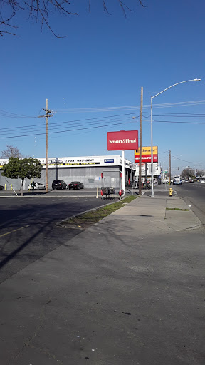 Grocery Store «Smart & Final», reviews and photos, 147 N Wilson Way, Stockton, CA 95205, USA