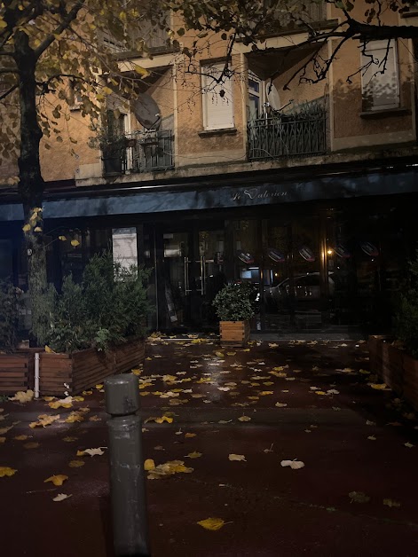 Tabac du Carrefour à Suresnes (Hauts-de-Seine 92)