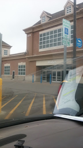 Department Store «Walmart Supercenter», reviews and photos, 6170 Saginaw Rd, Grand Blanc, MI 48439, USA