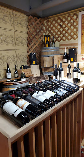 Liquor Store «Beaver Liquors», reviews and photos, 110 E Beaver Creek Blvd, Avon, CO 81620, USA