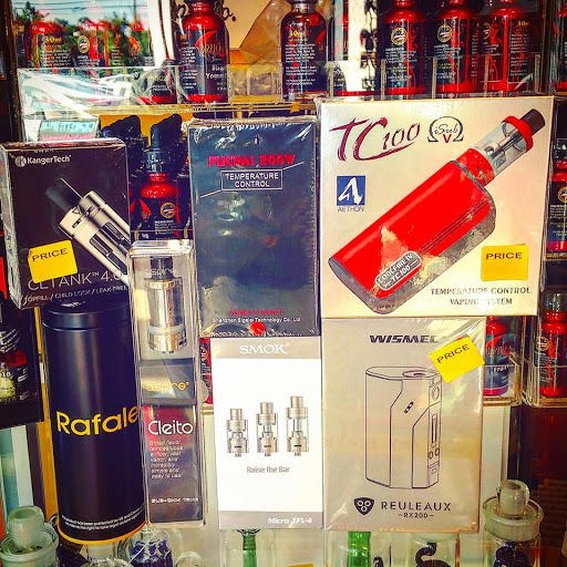 Tobacco Shop «SmokeBucks Smoke & Vape Shop», reviews and photos, 9475 Philips Hwy ste 13, Jacksonville, FL 32256, USA