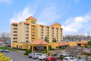 La Quinta Inn & Suites by Wyndham Tacoma - Seattle