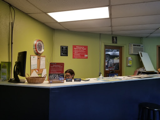 Auto Repair Shop «Oguis Auto Repair», reviews and photos, 3607 N Richards St, Milwaukee, WI 53212, USA