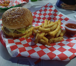 Hamburguesas 3'C photo