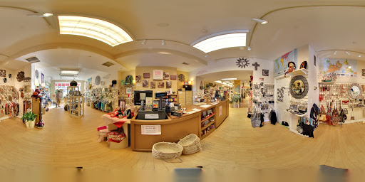 Gift Shop «Ten Thousand Villages», reviews and photos, 915 King St, Alexandria, VA 22314, USA