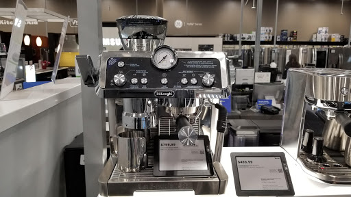 Electronics Store «Best Buy», reviews and photos, 4400 E New York St, Aurora, IL 60504, USA