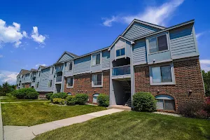 Dupont Lakes Apartments image