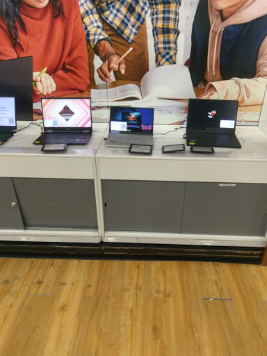 Electronics Store «Best Buy», reviews and photos, 11200 W Broad St, Glen Allen, VA 23060, USA