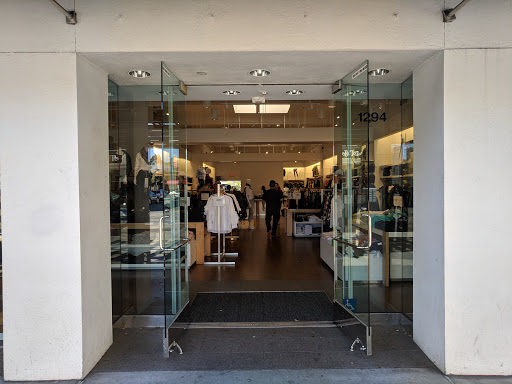 Gap, 1294 Burlingame Ave, Burlingame, CA 94010, USA, 