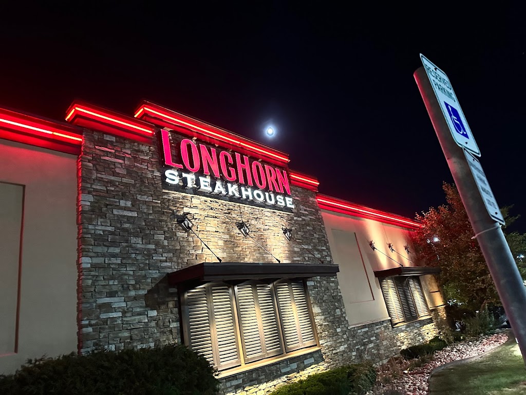 LongHorn Steakhouse 58103