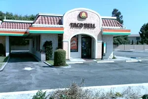 Taco Bell image