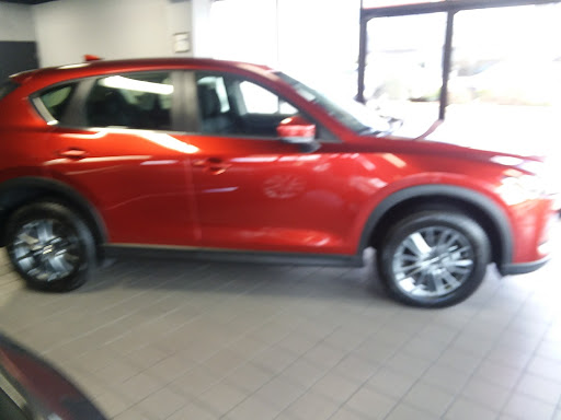 Used Car Dealer «Montrose Mazda in Kent», reviews and photos, 1127 W Main St, Kent, OH 44240, USA