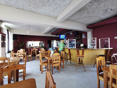 Kompa,s Sport Bar & Restaurante - CWG5+7H8, C. Central, Provincia de Guanacaste, Cañas, Costa Rica