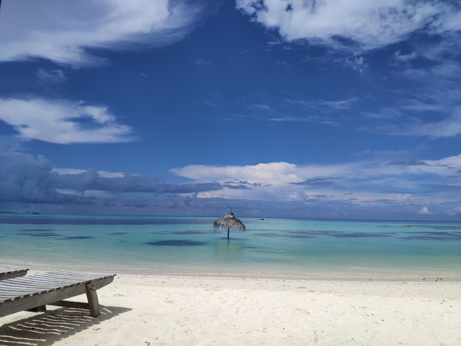 Guest Beach Maamigili photo #9