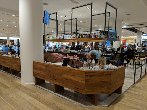 Department Store «Nordstrom Michigan Avenue», reviews and photos, 55 E Grand Ave, Chicago, IL 60611, USA