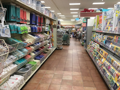 Home Goods Store «Christmas Tree Shops», reviews and photos, 41 Gusabel Ave, Nashua, NH 03063, USA