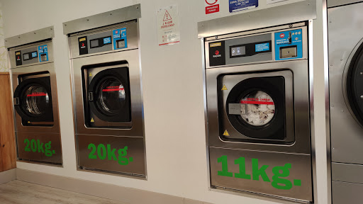 Limpio y Seco – Lavandería Autoservicio